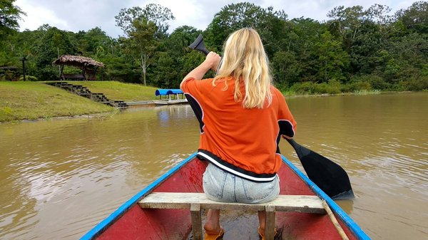 Comment organiser une visite des tribus Himba en Namibie : itinéraires et respect des coutumes locales ?